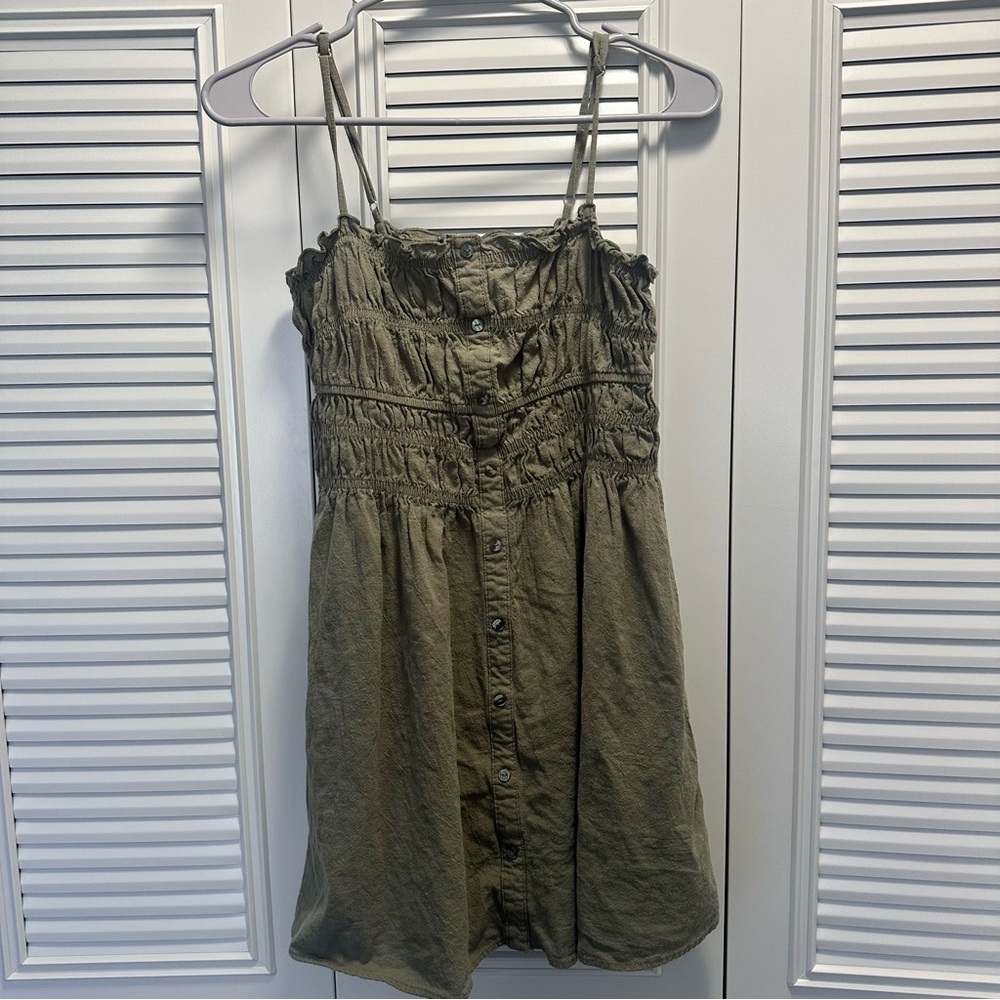 Olive Green Button-Front Long Tank Top
